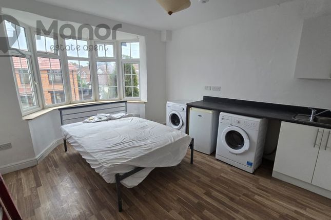 1 Bedroom House