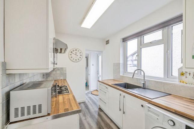 502a, St. Albans Road, Watford photo 4
