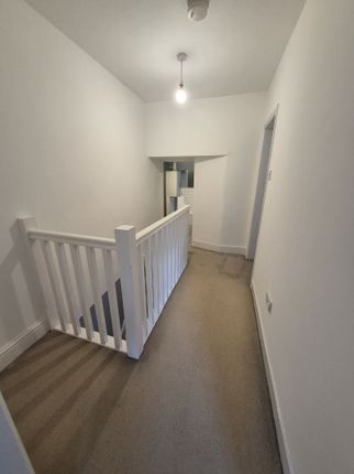 15, Heol Pentrerhedyn, Machynlleth photo 5