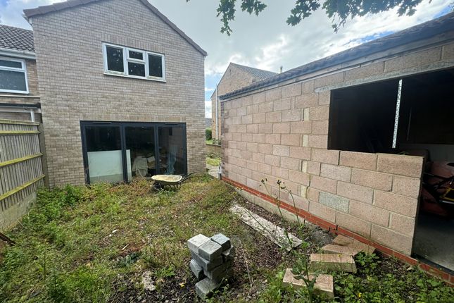 7, Swinburne Place, Royal Wootton Bassett photo 2
