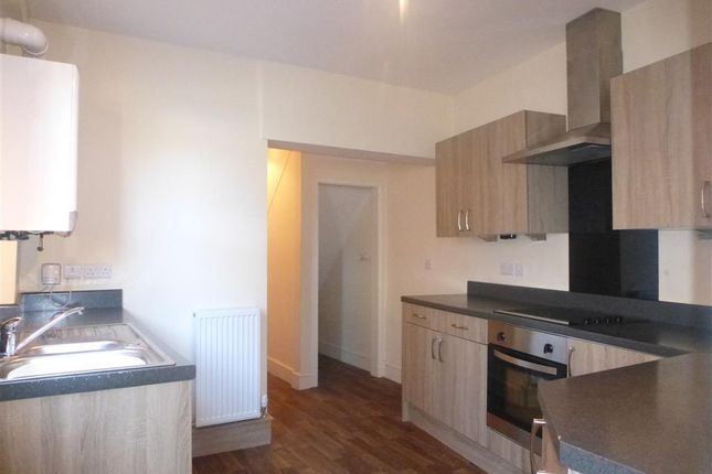 Thumbnail Flat to rent in Lyde Road, Yeovil