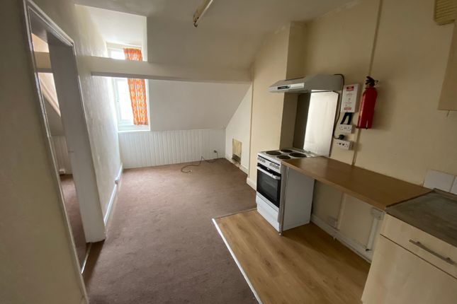 Flat 6 5-6  Clifton Place, Nottinghamshire photo 2