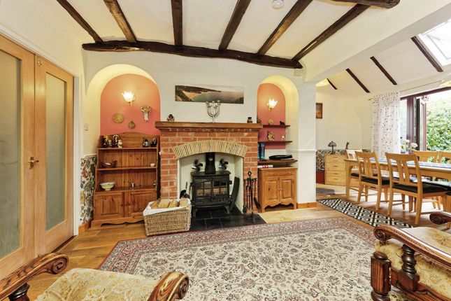 Damian Cottage, Tyler Hill Road, Canterbury photo 4