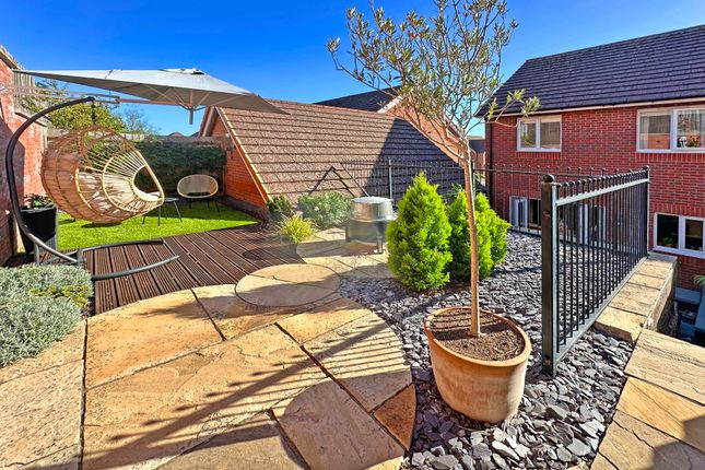 76, Stemson Avenue, Exeter photo 3