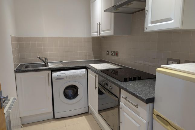 Clerk Street, Loanhead, EH20 9DP, Loanhead photo 4