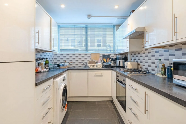 2, 18, Malvern Road, London photo 4