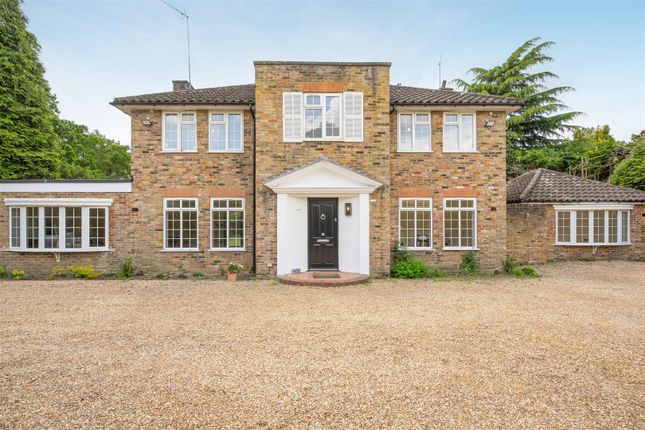 Thumbnail Detached house to rent in Greenways Drive, Sunningdale, Ascot