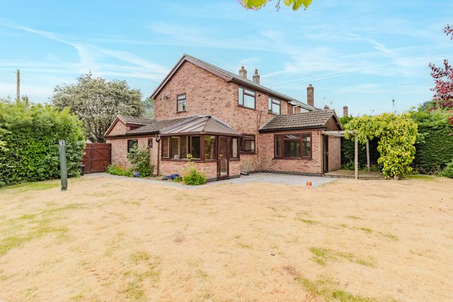 11 Alans Way, Leicester photo 4