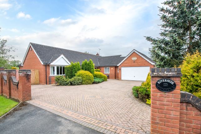 Bungalow for sale in Crown Lane, Wychbold, Droitwich, Worcestershire