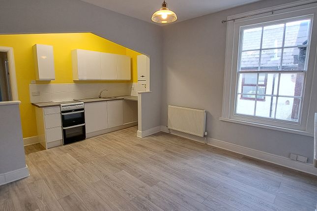 2D, Church Road, Gosport photo 2
