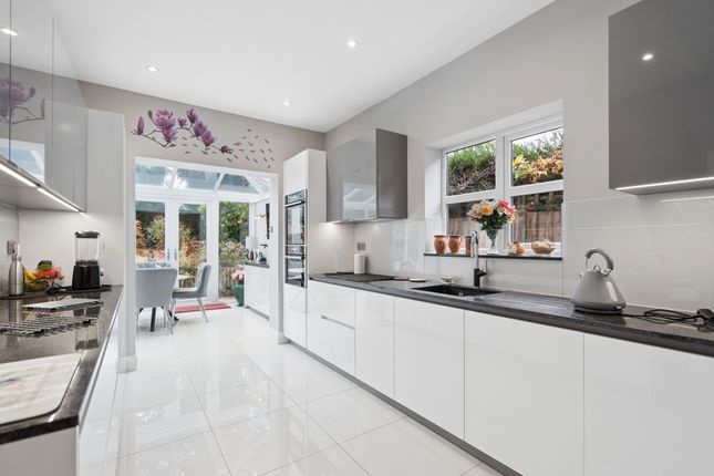 24 Dene Road, Northwood photo 3