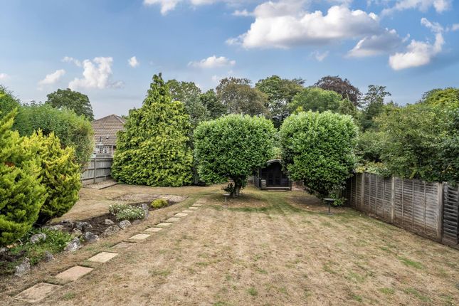 15, Fullerton Road, Carshalton photo 4