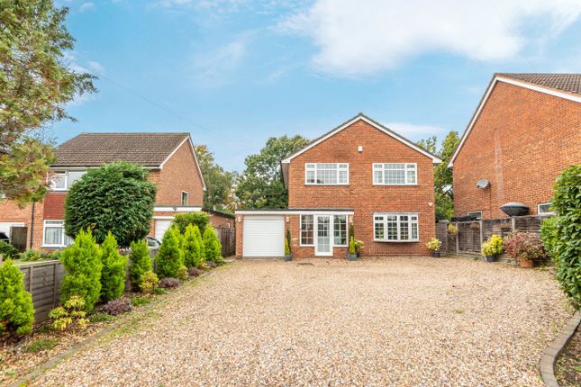 Thumbnail Detached house for sale in Greenways, Abbots Langley, Hertfordshire