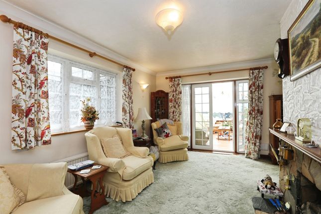 Blue Cedars, Crawley Lane, Crawley photo 3