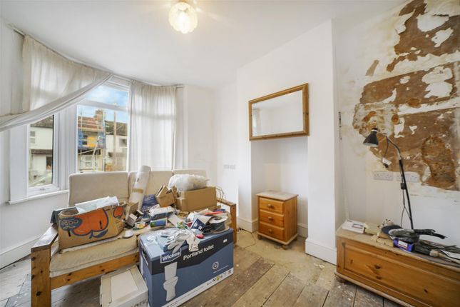 Ground & first floor flats, 34, Rucklidge Avenue, London photo 4