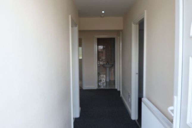 288, Keldregate Deighton, Huddersfield photo 3