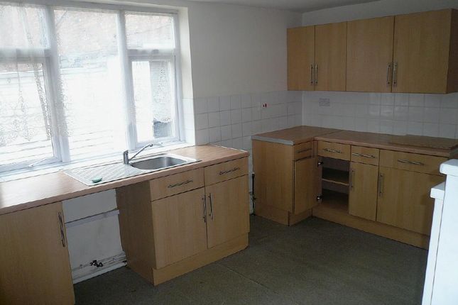 Flat to rent in Nedhan Street, Leicester