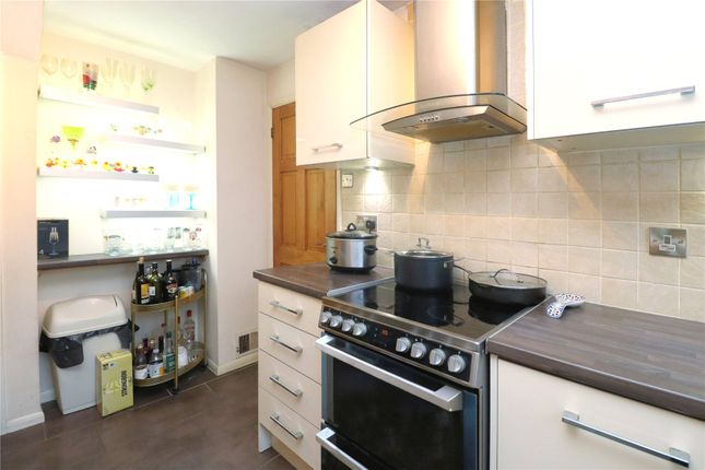 7, Selby Walk, Surrey photo 3