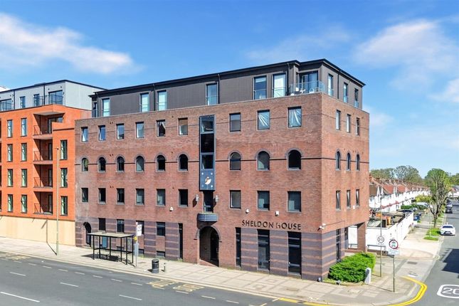 Studio flat on Flat 11, Sheldon House 904-908 High Road, London, £255,000