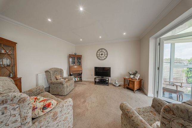64 Edward Road, Haywards Heath photo 3