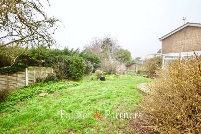 5, Aylesbury Drive, Clacton-on-Sea photo 4