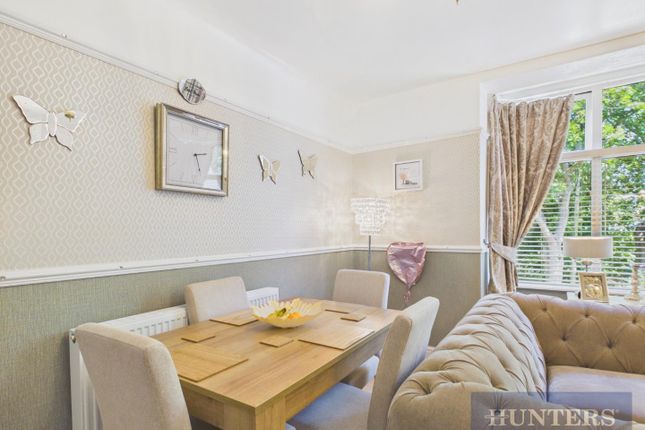 3 Manor Flats, Manor Avenue, Scarborough photo 4