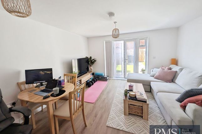 42, Poppy Place, Newcastle Upon Tyne photo 3