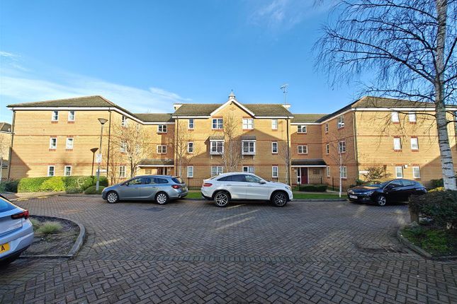 Thumbnail Flat to rent in Coltswood Court, Pickard Close, Southgate