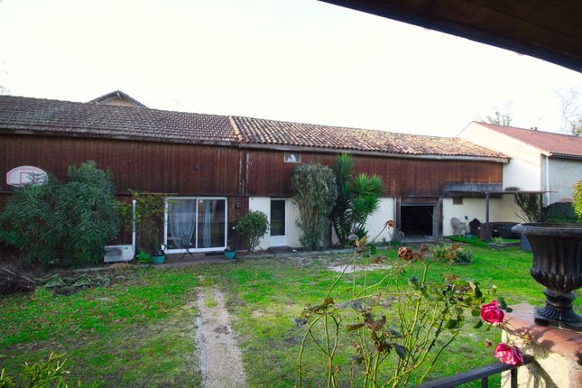 Property for sale in Riscle, Midi-Pyrenees, 32400, France