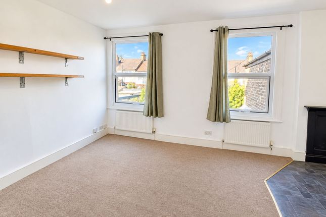 Flat 2, James House, London photo 4