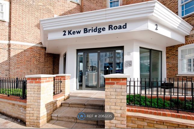 Thumbnail Flat to rent in Kew Bridge Road, Brentford