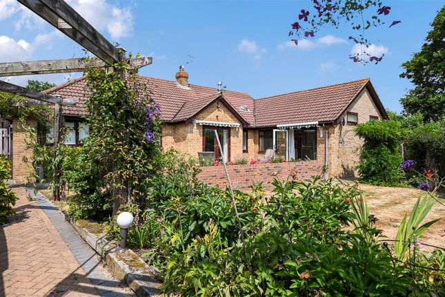 1, Fairfield Chase, Bexhill-On-Sea photo 2