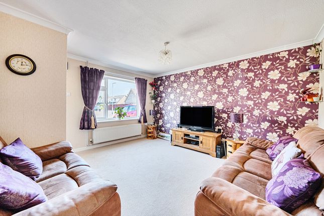 26, Hawthorn Crescent, Shepton Mallet photo 3