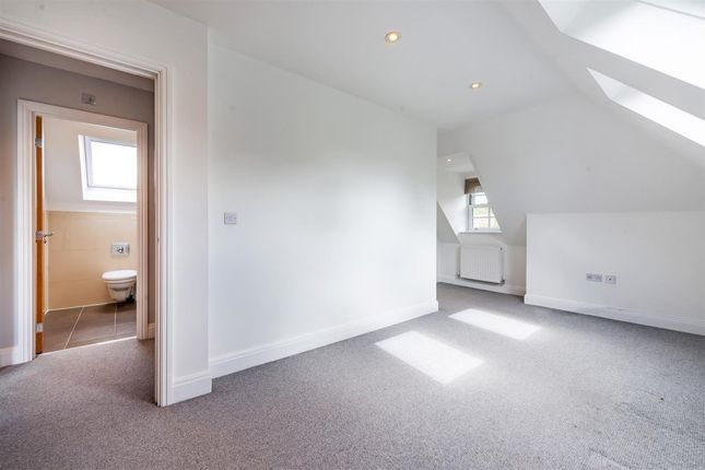 Detached house to rent in Bramley Close, London