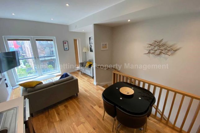 6, Spindle Mews, Manchester photo 2