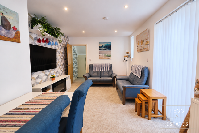 255B Torquay Road, Paignton photo 3