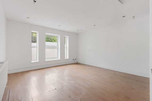 2, Woodland House, London photo 2