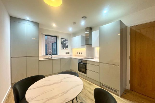 4 Camden Drive, Birmingham photo 2