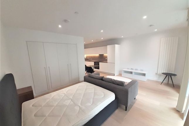 161x Caravel House, Royal Crest Avenue, London photo 3