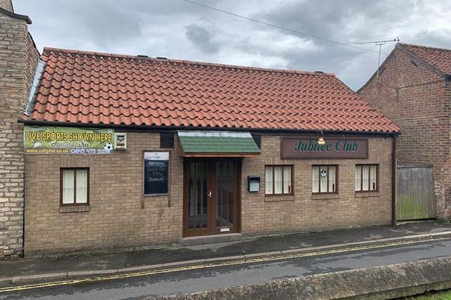 Thumbnail Leisure/hospitality for sale in Jubilee Club, Queen Street, Winterton, Scunthorpe, North Lincolnshire