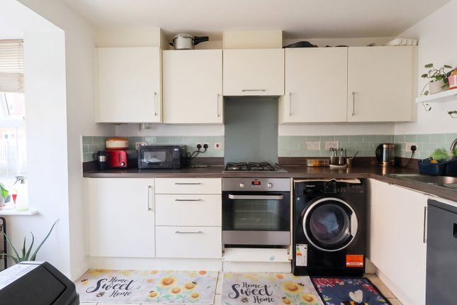 3, Donna Nook Lane Kingsway, Gloucester photo 3