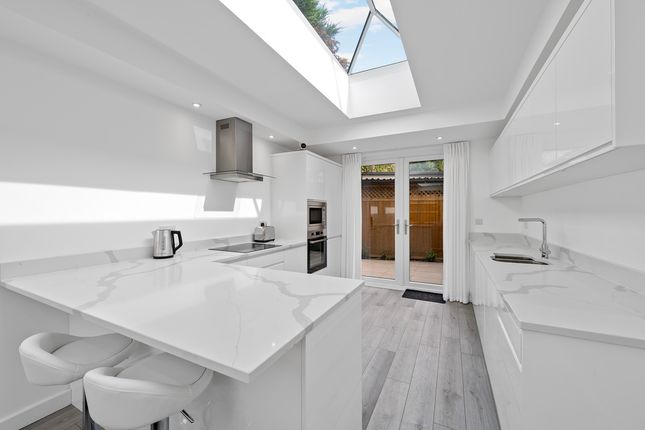 166, Durham Road, London photo 2