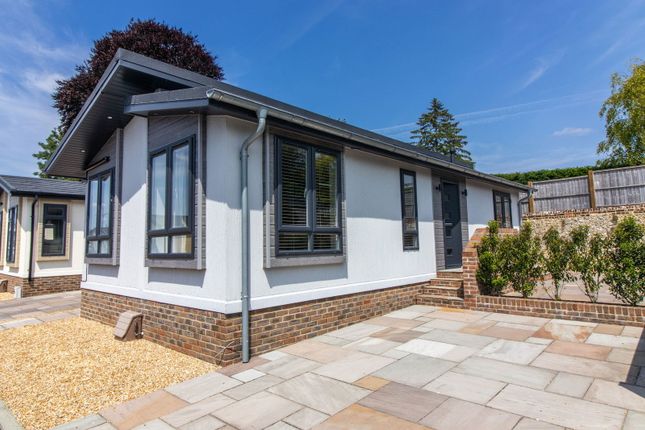 1-bed detached on 23 Valdean Park, The Dean, Alresford, £295,000