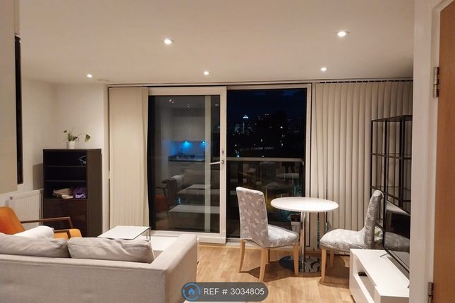 Studio flat on Flat  Distillery Tower, Mill Lane, London, £1,500/mo