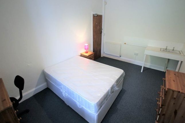 Thumbnail Room to rent in Abergeldie, Victoria Terrace, Aberystwyth