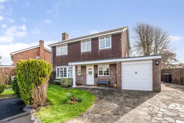 4, Elmstead Gardens, Chichester photo 2