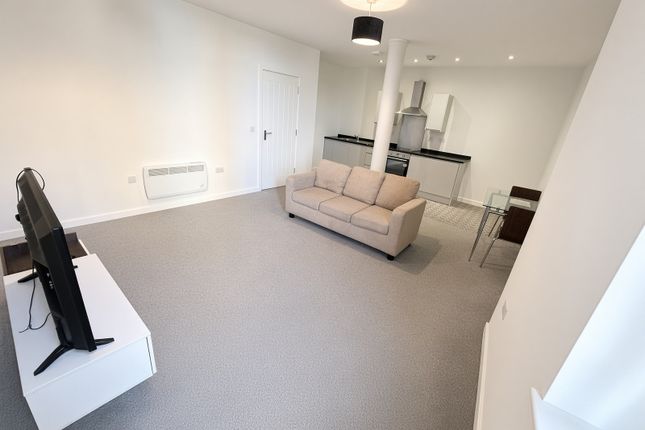2 Manor Row, City Centre photo 3