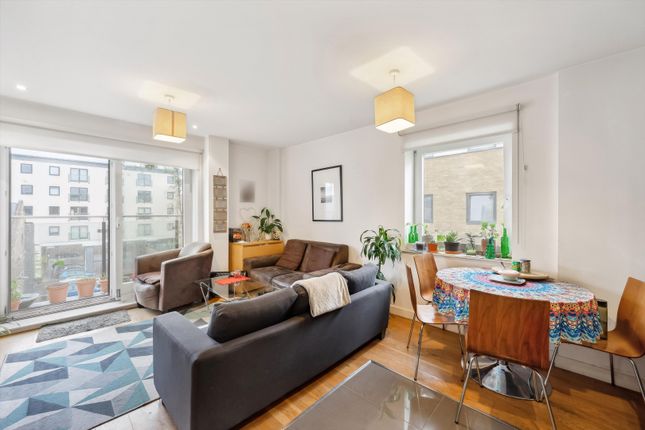 Flat for sale in Forge Square, Canary Wharf, London