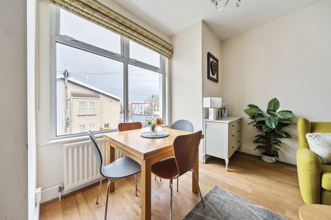 Flat for sale in Stackpool Road, Bristol, Somerset