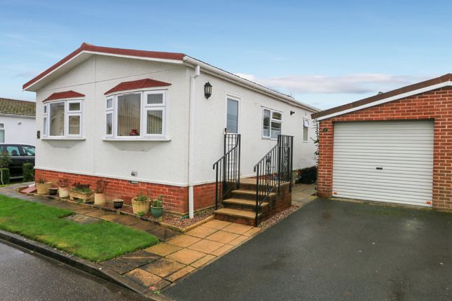 Newlands Drive Bovey Tracey Newton Abbot Tq13 2 Bedroom